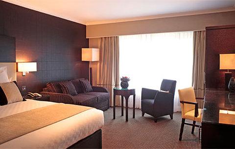 2631759-Felbridge-Hotel-and-Spa-Guest-Room-1-DEF