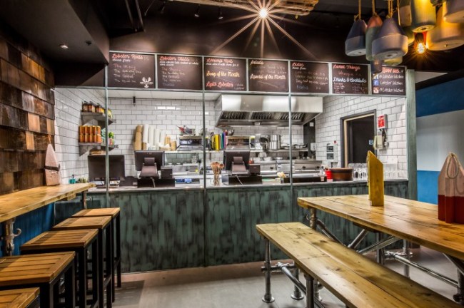 Lobster-Kitchen-Web-Sized071-700x466