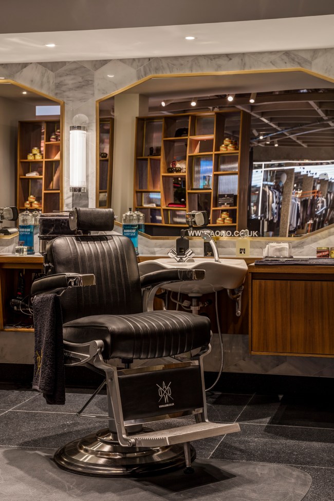 AONO Barbershop at Harvey Nichols - 3