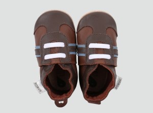 sports-bobux-soft-sole-baby-crawling-first-steps-walking-1200x980-2e8